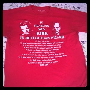Star Trek official! T-shirt Kirk vs Picard.